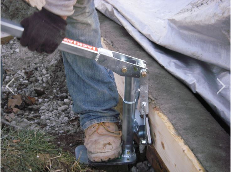 STAKE PULLERS: SPEEDING UP THE JOB PROCESS SAFELY