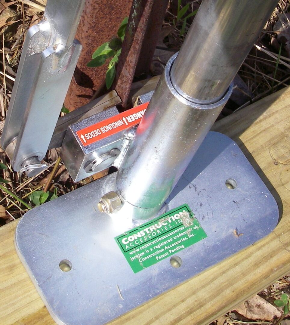 JackJaw® 500 U-Channel Sign Post Super Puller