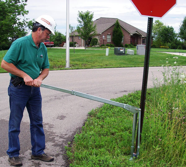 JackJaw® 500 U-Channel Sign Post Super Puller